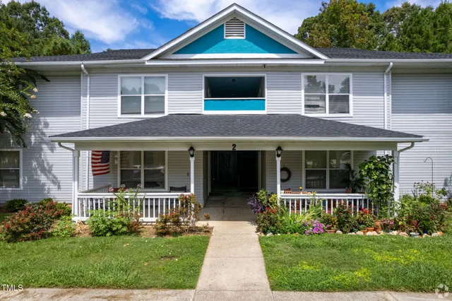 $1,150 | 115 Holiday Park Road, Unit 2BED, Hillsborough, NC 27278