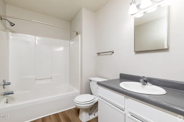 $1,260 | 115 Holiday Park Road, Unit 3BED, Hillsborough, NC 27278