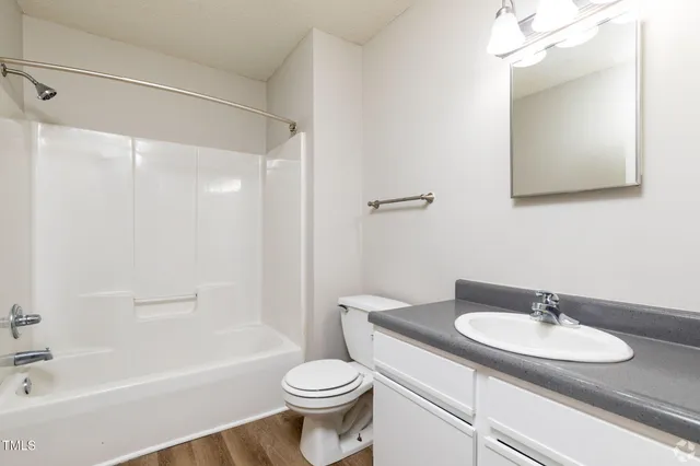 $1,150 | 115 Holiday Park Road, Unit 2BED, Hillsborough, NC 27278