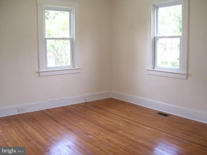 3026 Fendall Road Baltimore, MD 21207 - Photo 10 of 25 Bedroom #1