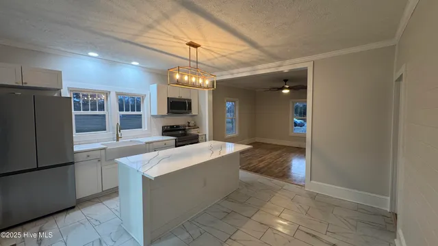 $289,900 | 660 Evers Road, Bladenboro, NC 28320