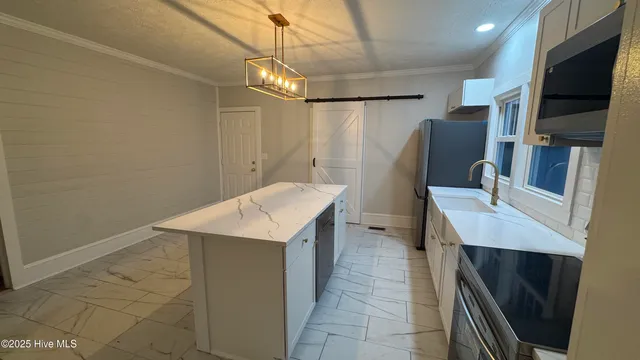 $289,900 | 660 Evers Road, Bladenboro, NC 28320