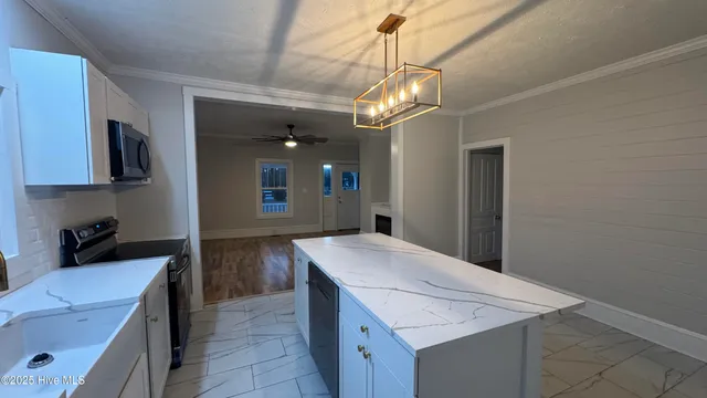 $289,900 | 660 Evers Road, Bladenboro, NC 28320