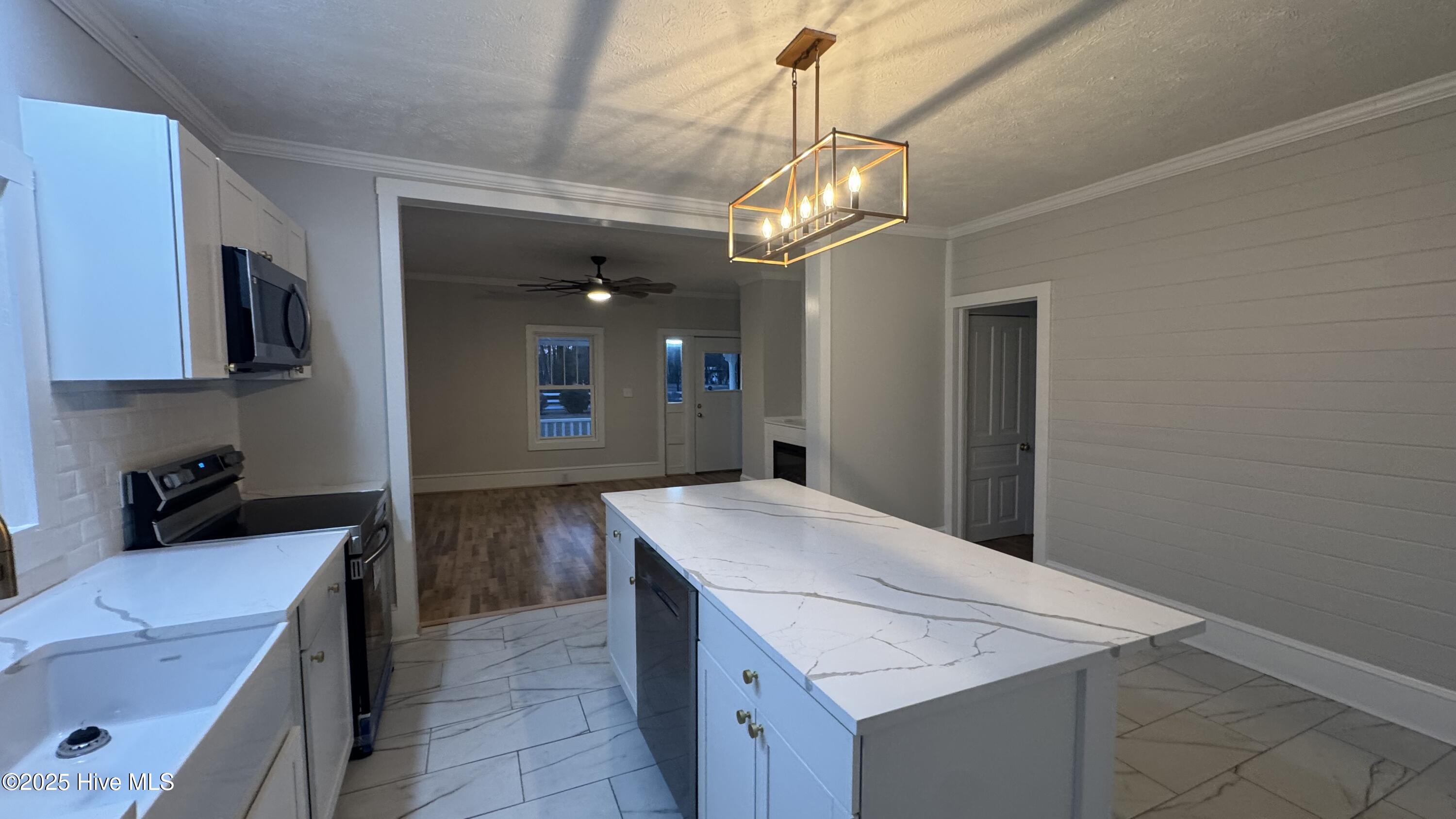 660 Evers Road Bladenboro, NC 28320 - Photo 17 of 33 FullSizeRender