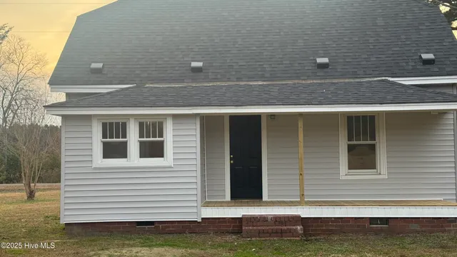 $289,900 | 660 Evers Road, Bladenboro, NC 28320