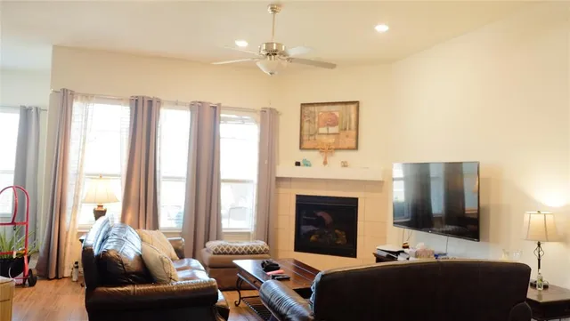 $2,980 | 1907 Edgecreek Path, Lewisville, TX 75010