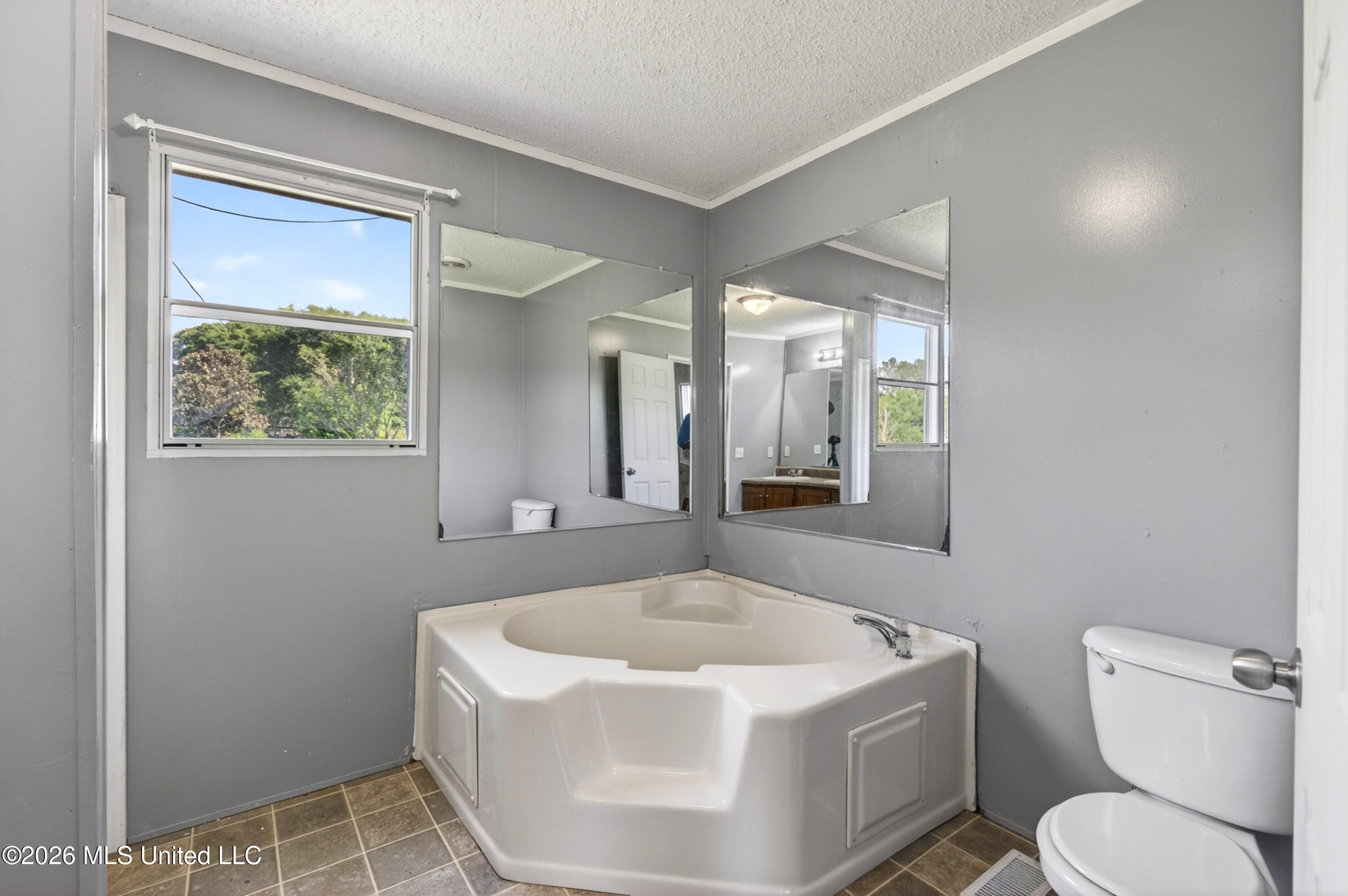 39 Johnson Road Poplarville, MS 39470 - Photo 11 of 23 IMG_5938