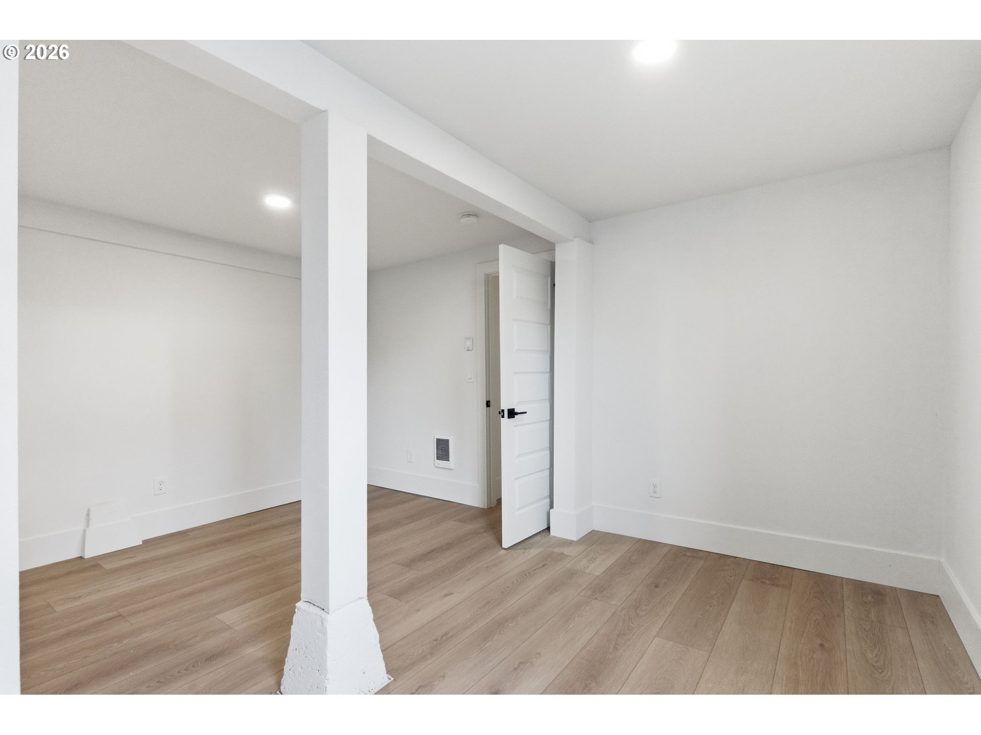 2945 Northeast 57th Avenue Portland, OR 97213 - Photo 18 of 48