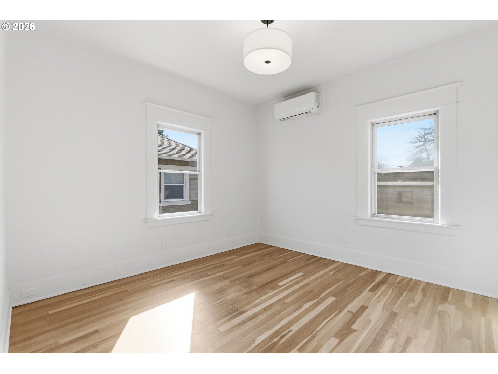 2945 Northeast 57th Avenue Portland, OR 97213 - Photo 20 of 48