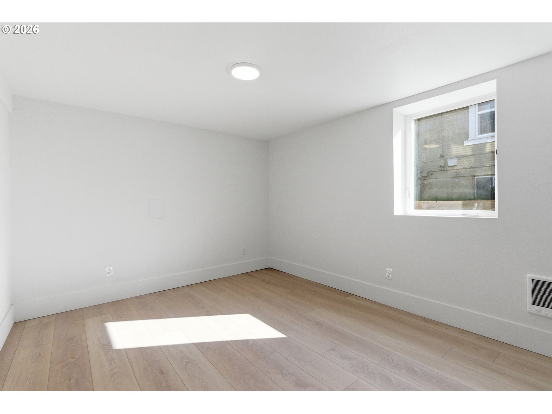 2945 Northeast 57th Avenue Portland, OR 97213 - Photo 42 of 48