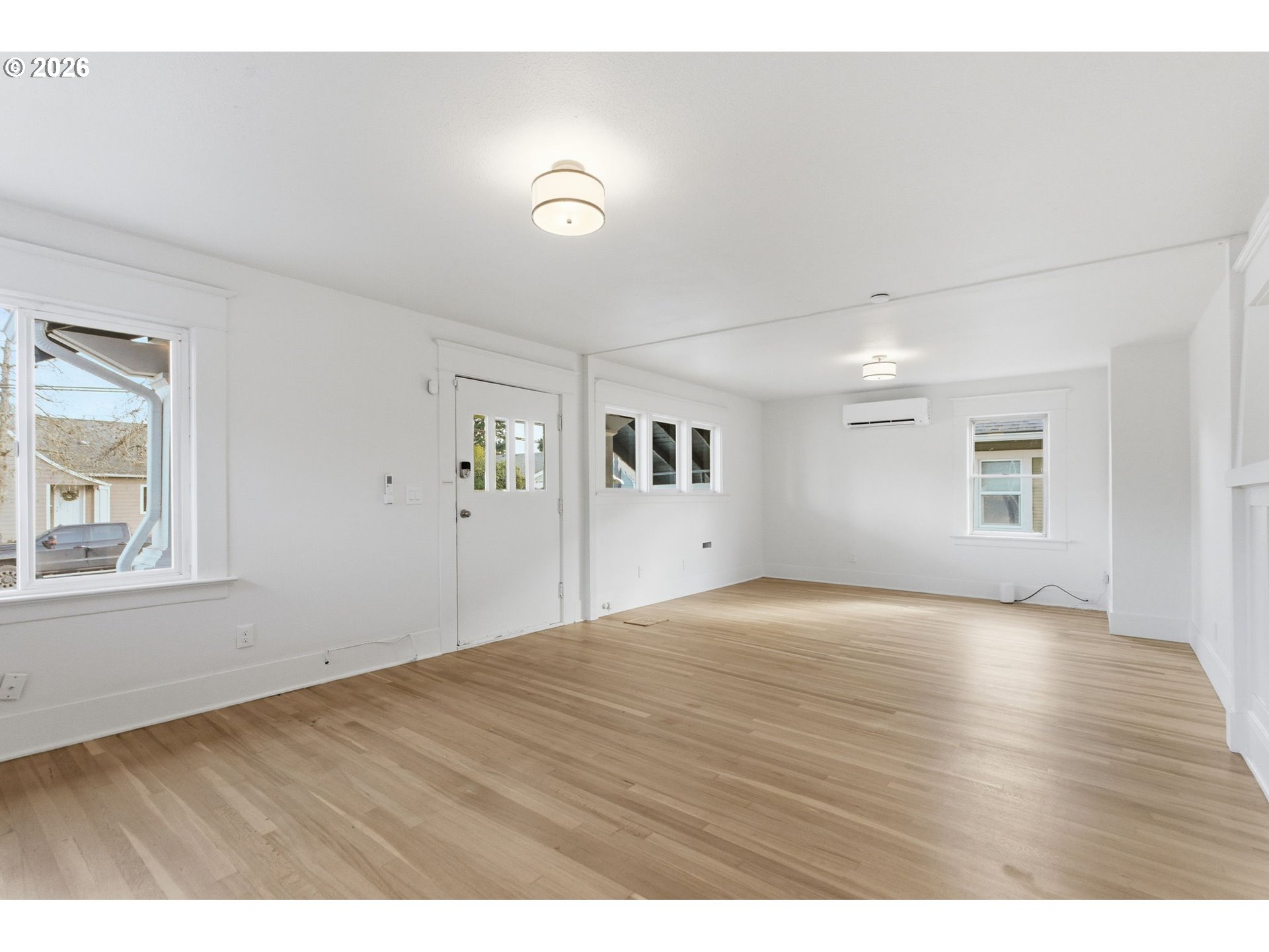 2945 Northeast 57th Avenue Portland, OR 97213 - Photo 6 of 48