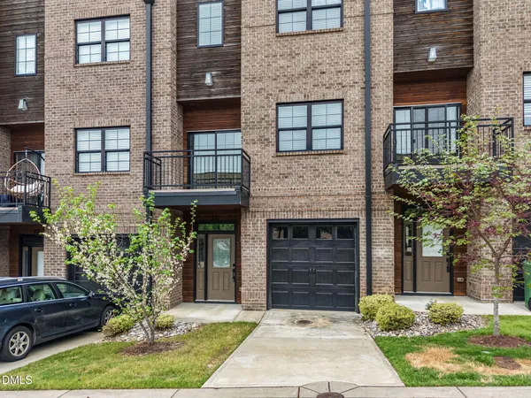 $2,000 | 210 Asher Springs Circle, Fuquay-Varina, NC 27526