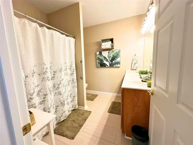 $350,000 | 119 Holiday Road, Unit 202, Buford, GA 30518