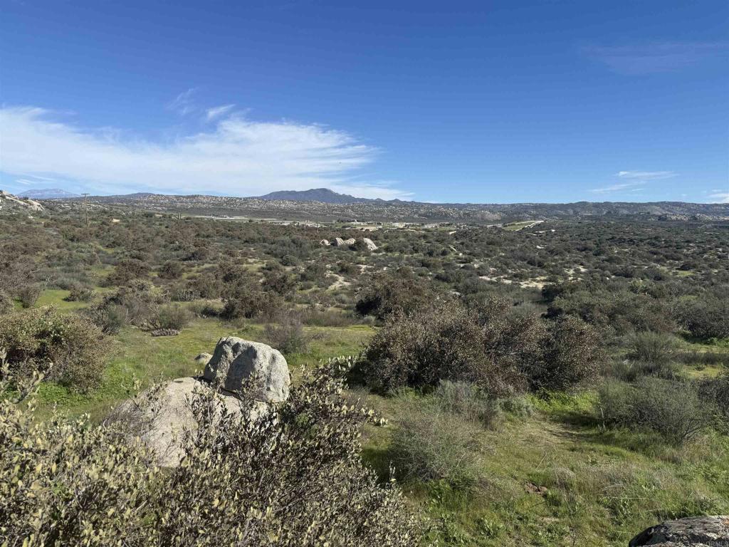 Powerline Road Aguanga, CA 92536 - Photo 2 of 2 a view of a lake with a city