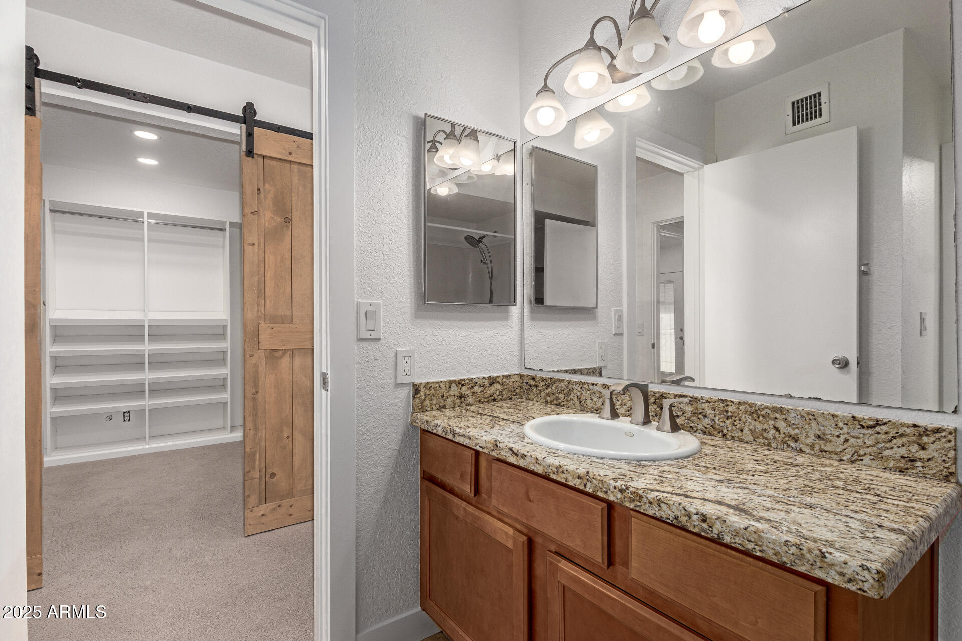 3136 North 38th Street, Unit 2 Phoenix, AZ 85018 - Photo 22 of 46 22 - 38th