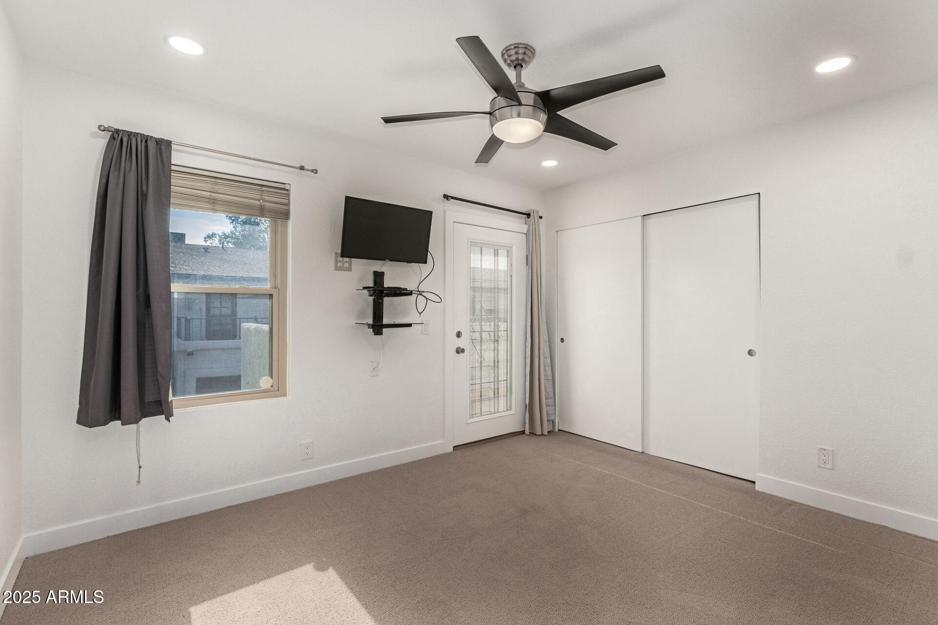 3136 North 38th Street, Unit 2 Phoenix, AZ 85018 - Photo 24 of 46 24 - 38th