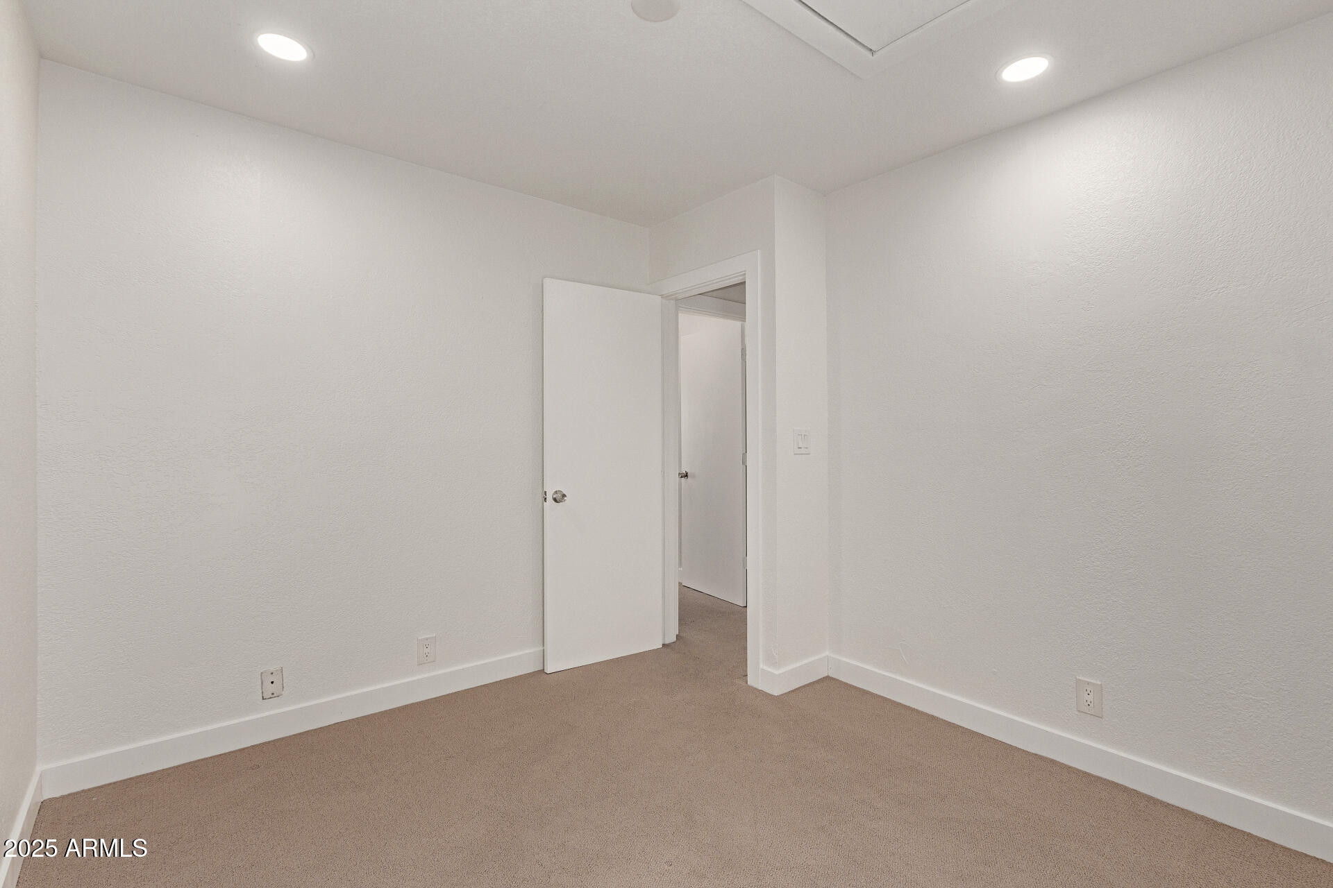 3136 North 38th Street, Unit 2 Phoenix, AZ 85018 - Photo 27 of 46 27 - 38th