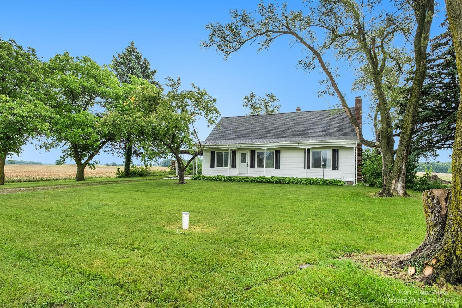 8241 Austin Road Saline, MI 48176 - Photo 3 of 29 Photo 3
