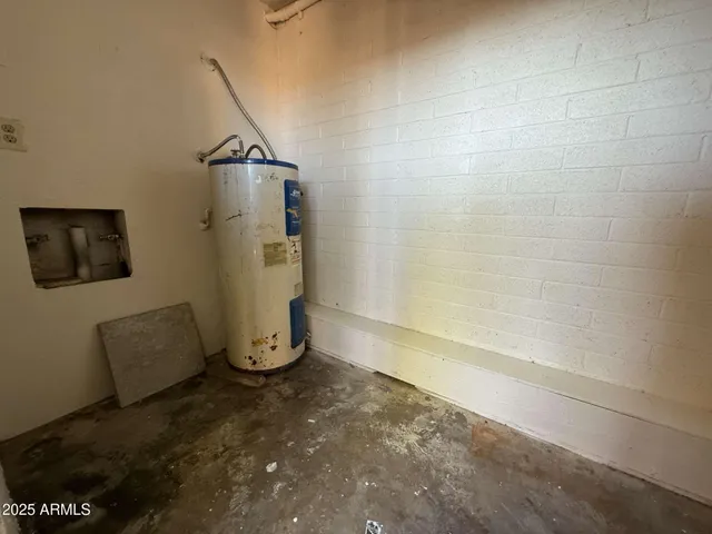 $1,195 | 3947 West Wonderview Road, Phoenix, AZ 85019