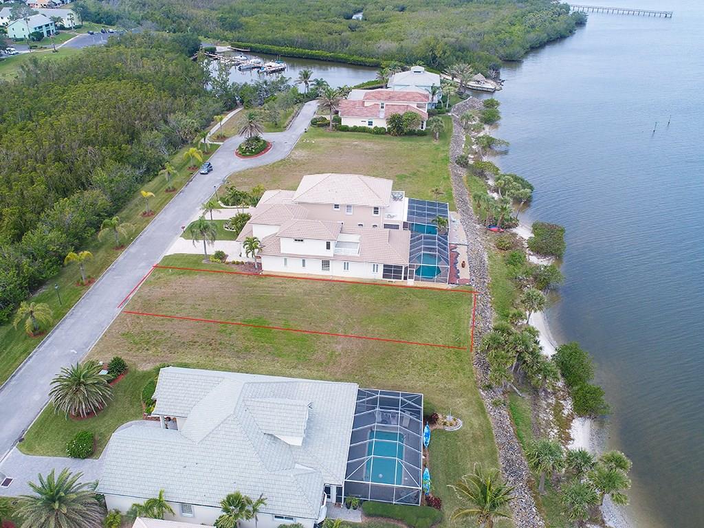 9554 Riverside Drive Sebastian, FL 32958 - Photo 11 of 36 Gallery Image 11