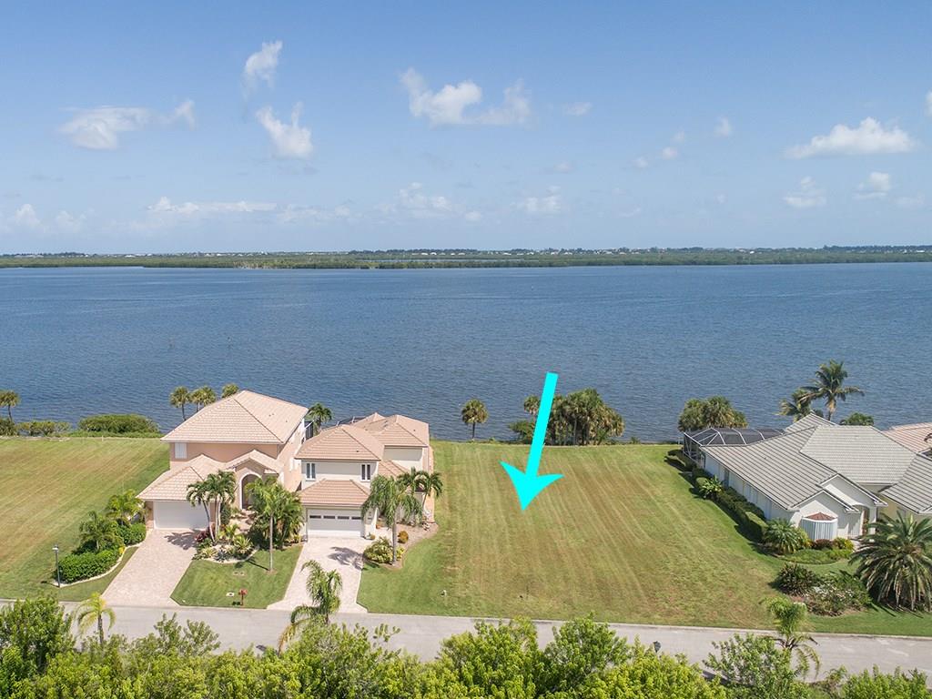 9554 Riverside Drive Sebastian, FL 32958 - Photo 16 of 36 Gallery Image 16