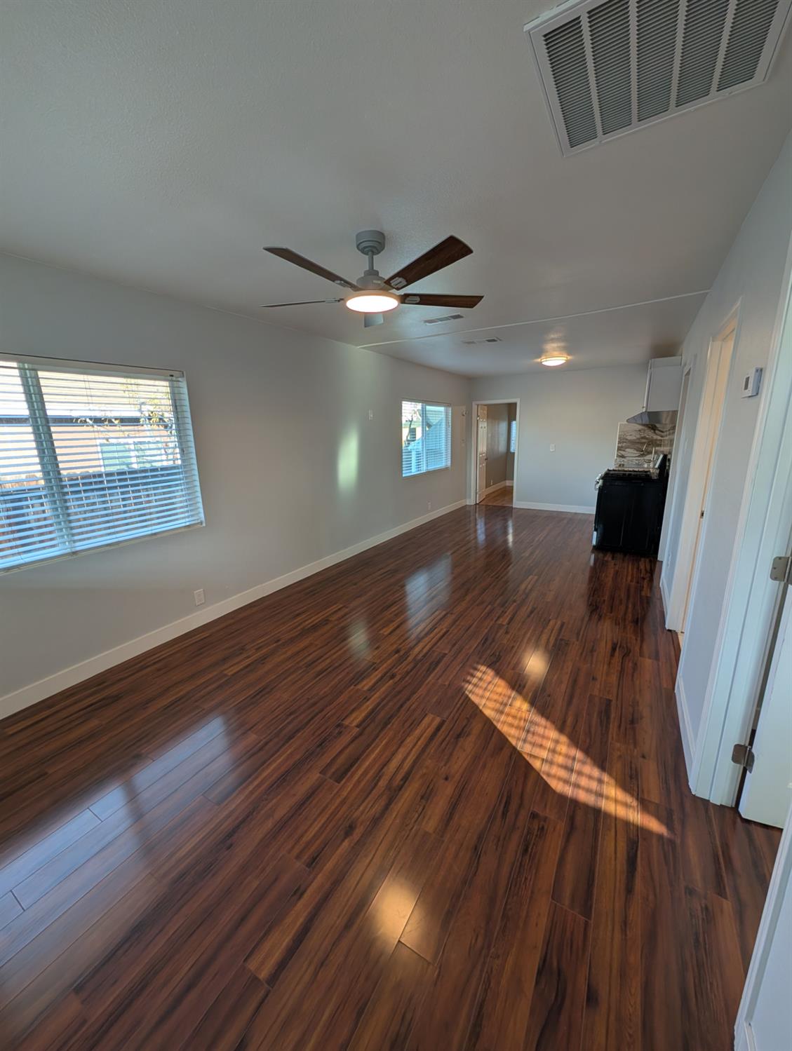 512 Sunset Street Coalinga, CA 93210 - Photo 6 of 24