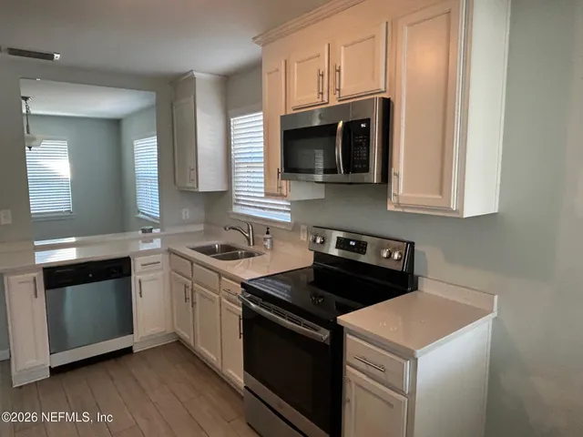 $2,450 | 825 14th Avenue North, Jacksonville Beach, FL 32250