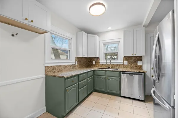 $399,000 | 319 East 70th Terrace, Kansas City, MO 64114