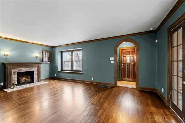 $399,000 | 319 East 70th Terrace, Kansas City, MO 64114