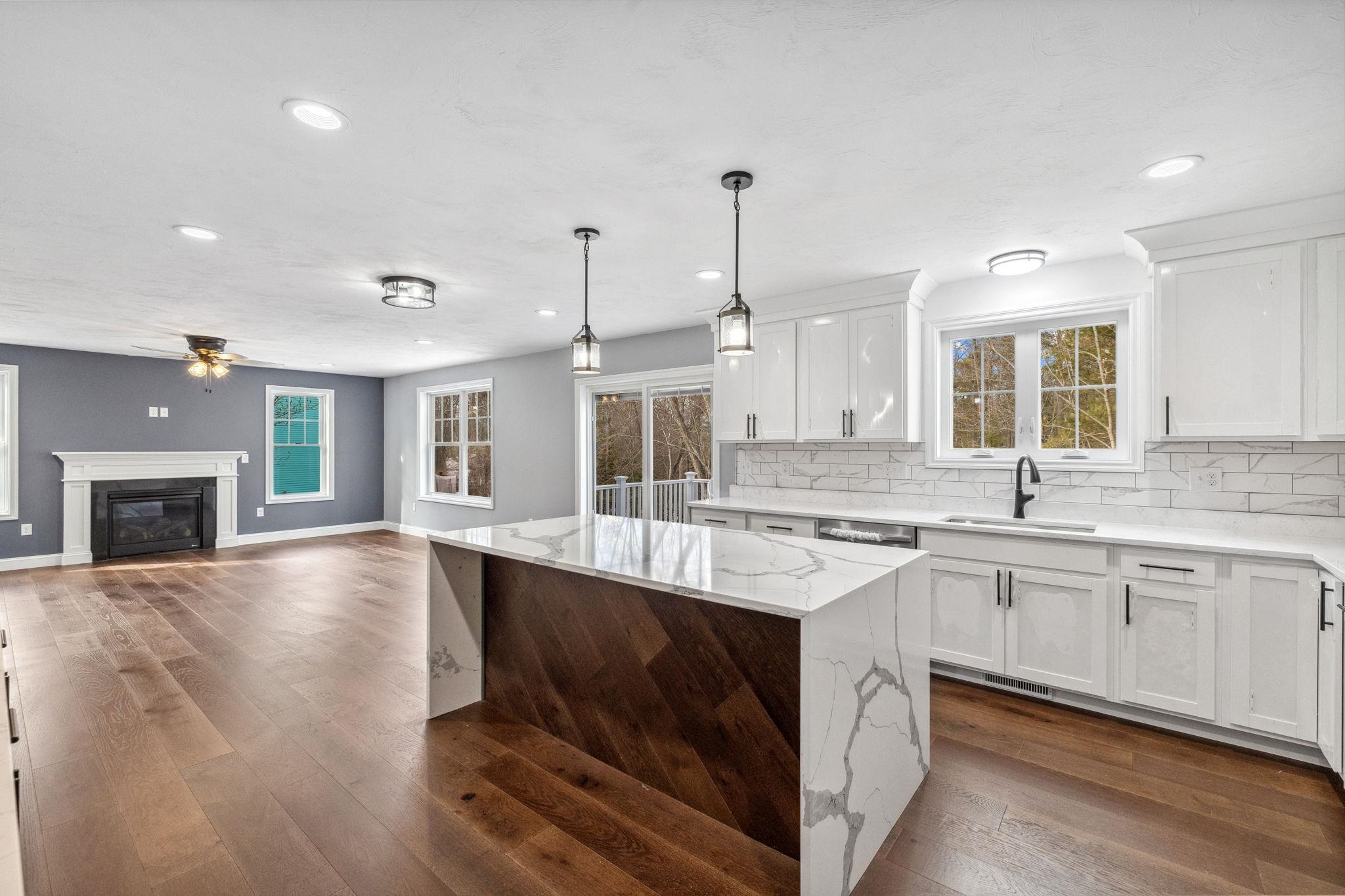 3 Bennington Road Nashua, NH 03064 - Photo 1 of 42