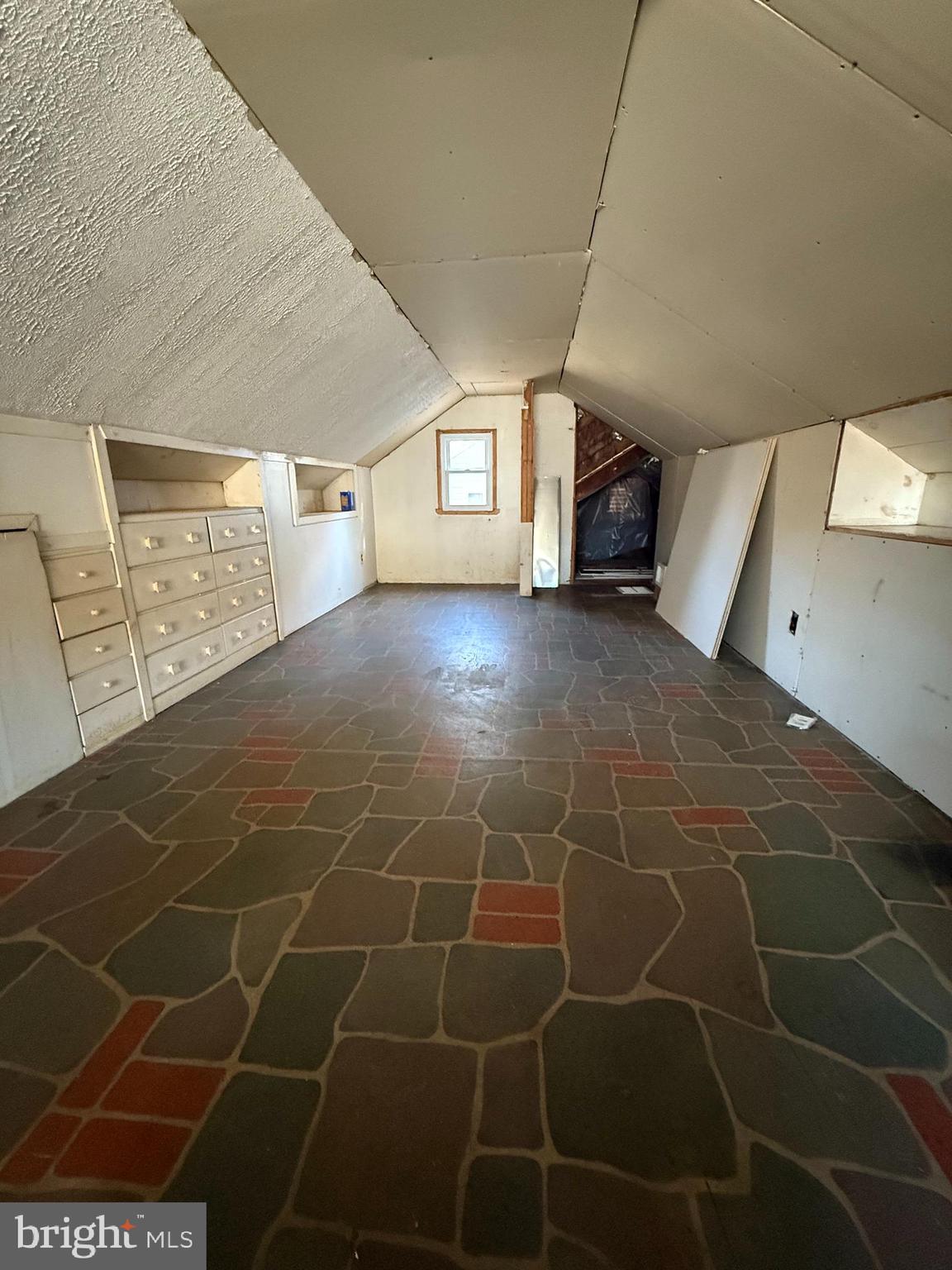 410 South Forklanding Road Maple Shade, NJ 08052 - Photo 13 of 13 a view of a livingroom with furniture and window
