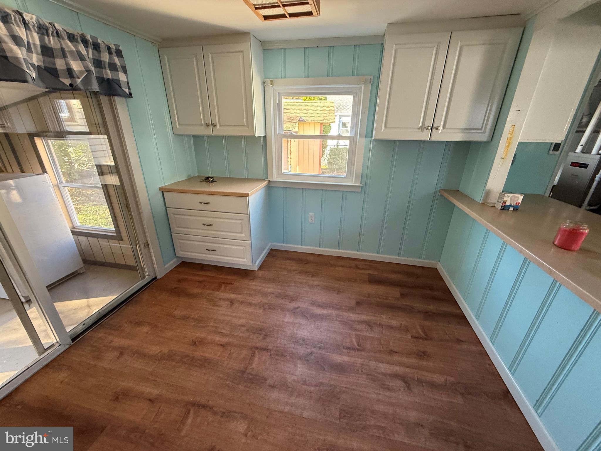 410 South Forklanding Road Maple Shade, NJ 08052 - Photo 9 of 13 a room with window and cabinet