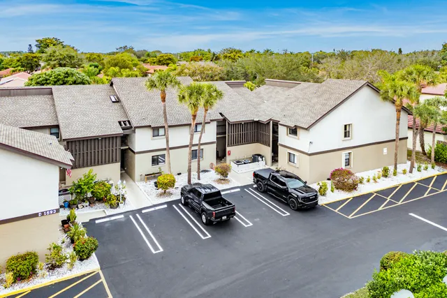 $2,495 | 1593 Cabot Lane, Unit 8, Wellington, FL 33414