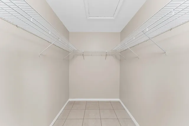 $2,495 | 1593 Cabot Lane, Unit 8, Wellington, FL 33414