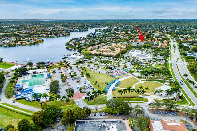 $2,495 | 1593 Cabot Lane, Unit 8, Wellington, FL 33414