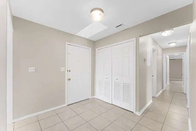 $2,495 | 1593 Cabot Lane, Unit 8, Wellington, FL 33414