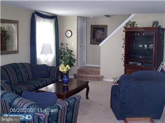 34 Partridge Avenue Ridley Park, PA 19078 - Photo 2 of 12 Living Room