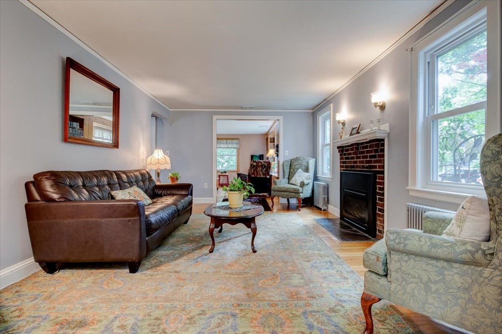 49 Boulevard Road Dedham, MA 02026 - Photo 4 of 25 Gallery Image 4