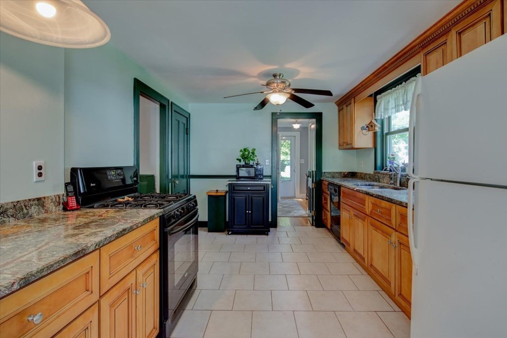 49 Boulevard Road Dedham, MA 02026 - Photo 9 of 25 Gallery Image 9