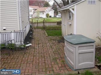 62 Valley View Road Hamilton, NJ 08620 - Photo 11 of 12 Exterior Back