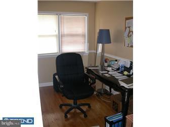 62 Valley View Road Hamilton, NJ 08620 - Photo 8 of 12 Office / Study