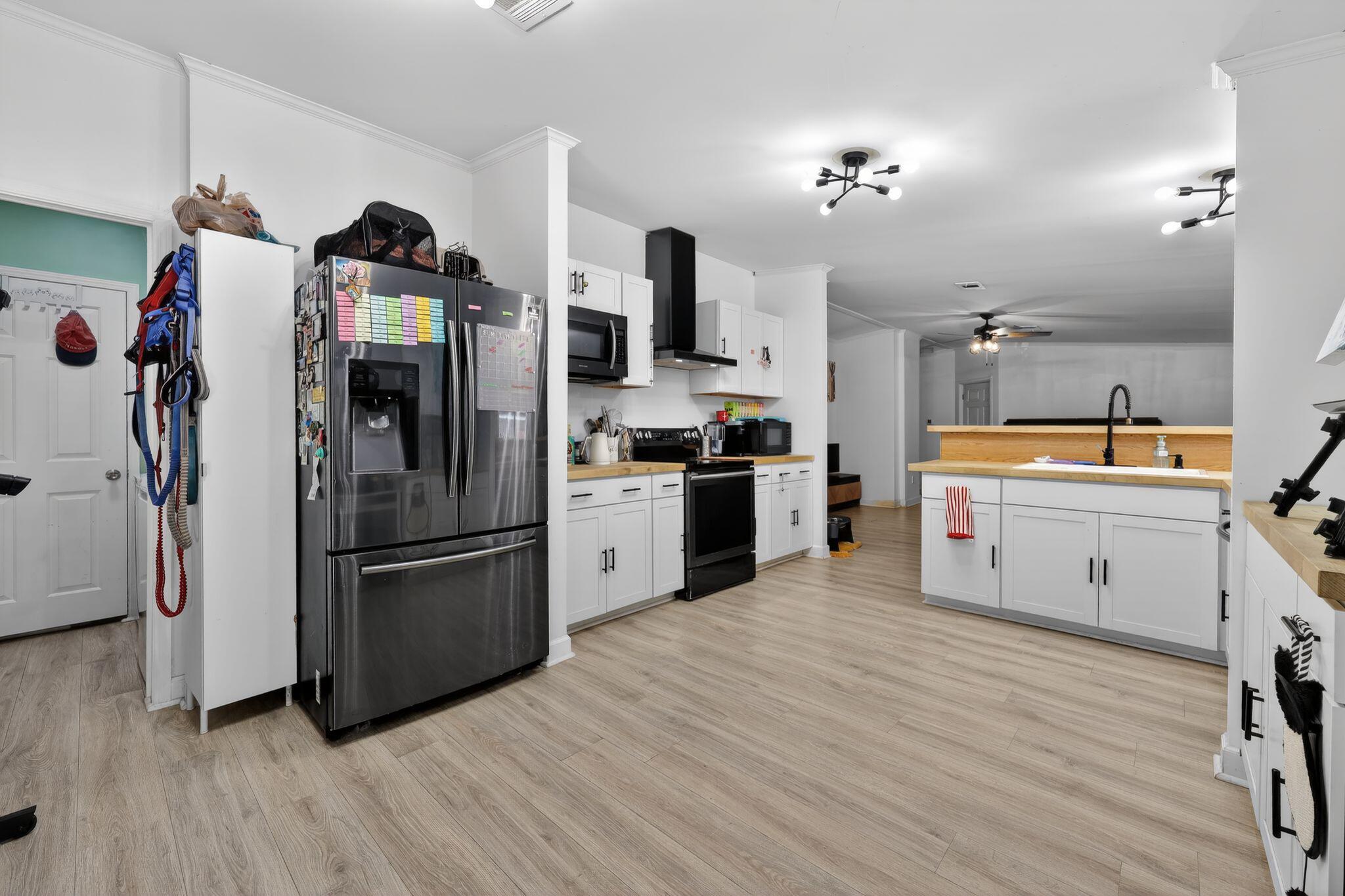 1591 Southwest 64th Way Boca Raton, FL 33428 - Photo 3 of 19 1591 SW 6th Way (3)