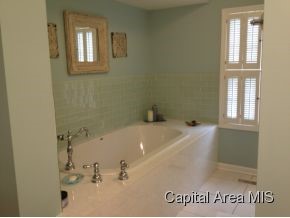 1900 Mound Road Jacksonville, IL 62650 - Photo 16 of 24 Gallery Image 16