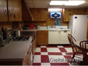 1900 Mound Road Jacksonville, IL 62650 - Photo 20 of 24 Gallery Image 20
