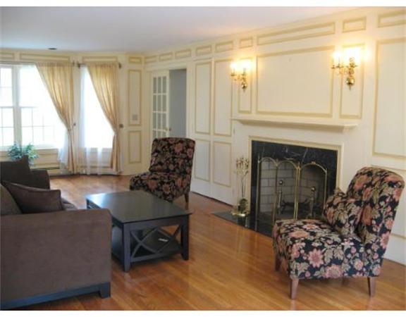 12 Oak Hill Road Mendon, MA 01756 - Photo 7 of 28 Gallery Image 7