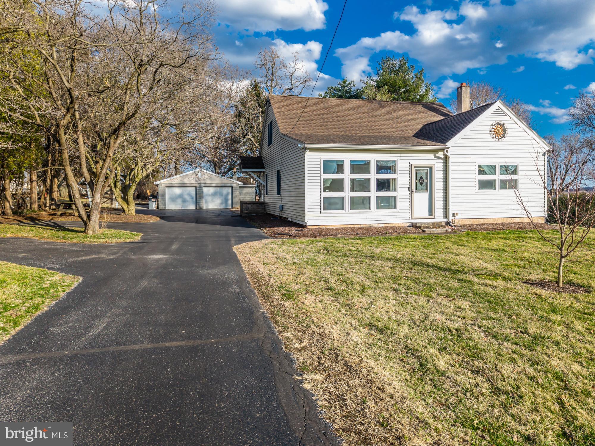 183 Worman Road Douglassville, PA 19518 - Photo 5 of 60