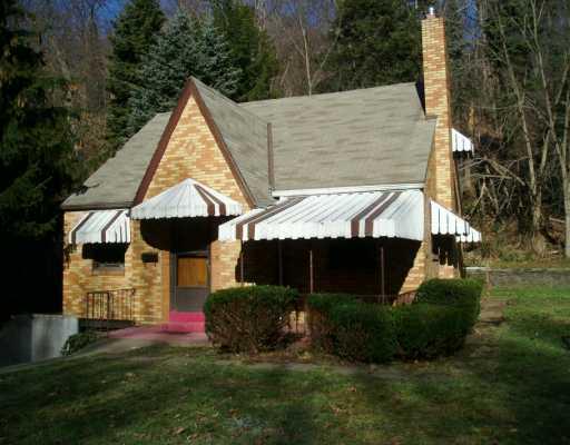 135 Rochester Road Pittsburgh, PA 15229 - Photo 1 of 7 Exterior Front.