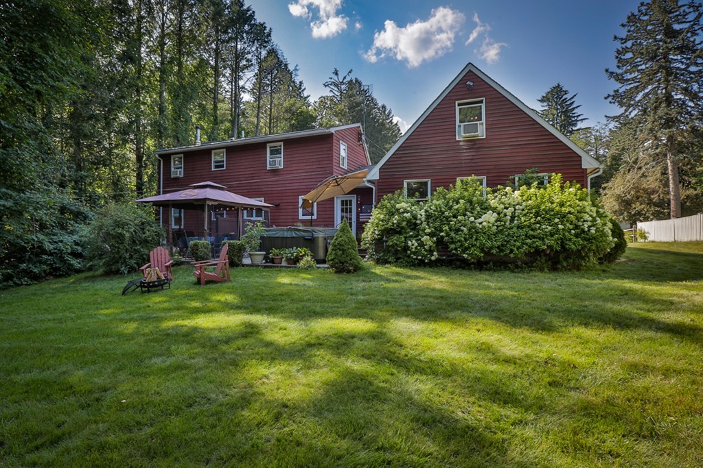 32 Orchard Road Holden, MA 01520 - Photo 3 of 26 Gallery Image 3