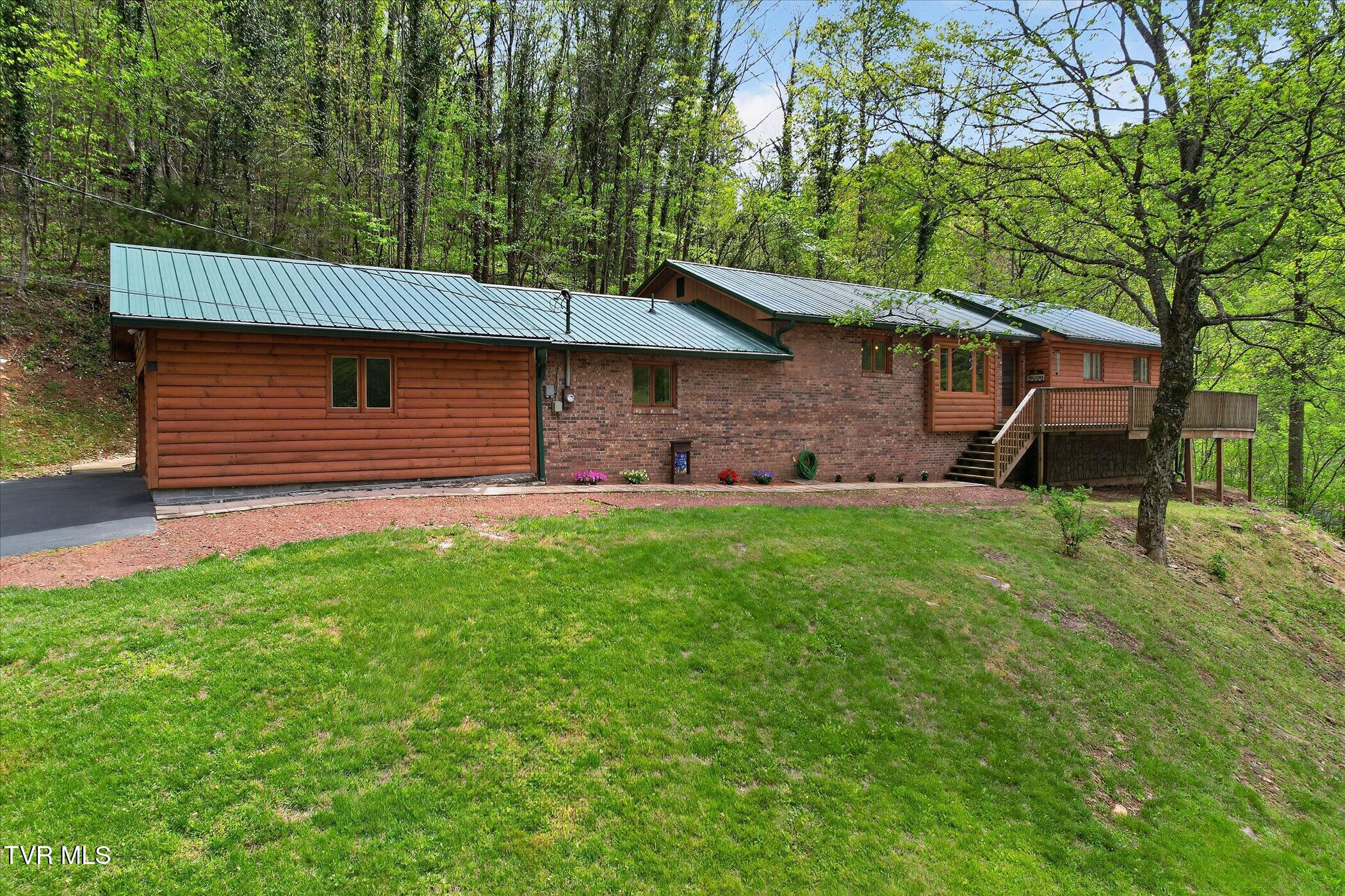 603 Blue Springs Road Elizabethton, TN 37643 - Photo 2 of 58 02-603-Blue-Springs-Rd-Elizabethton-TN-3