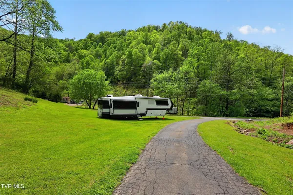 $679,900 | 603 Blue Springs Road, Elizabethton, TN 37643